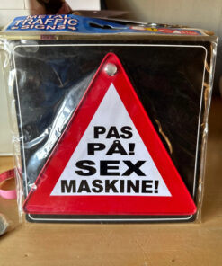 Metalskilt med sugekop. 14x13 cm